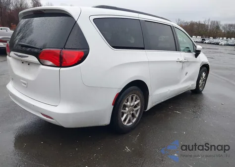 2020 Chrysler Voyager Lxi z USA, uszkodzony, nr VIN 2C4RC1DG1LR144498
